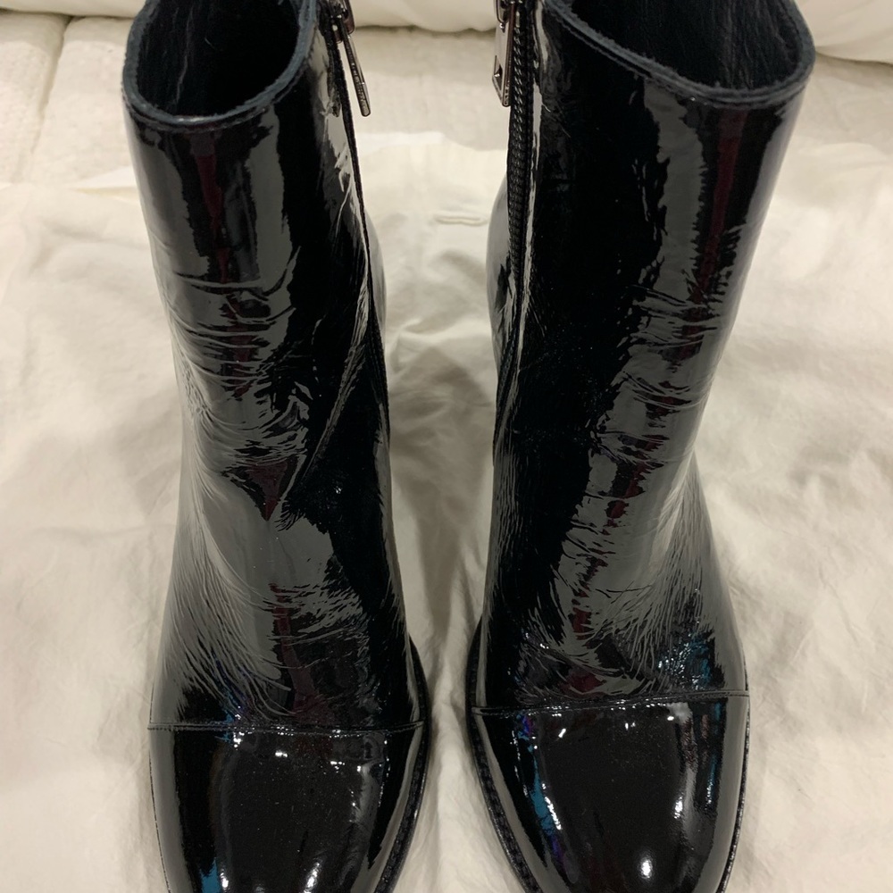 Zadig & Voltaire patent leather never worn size 38 and fits like an 8